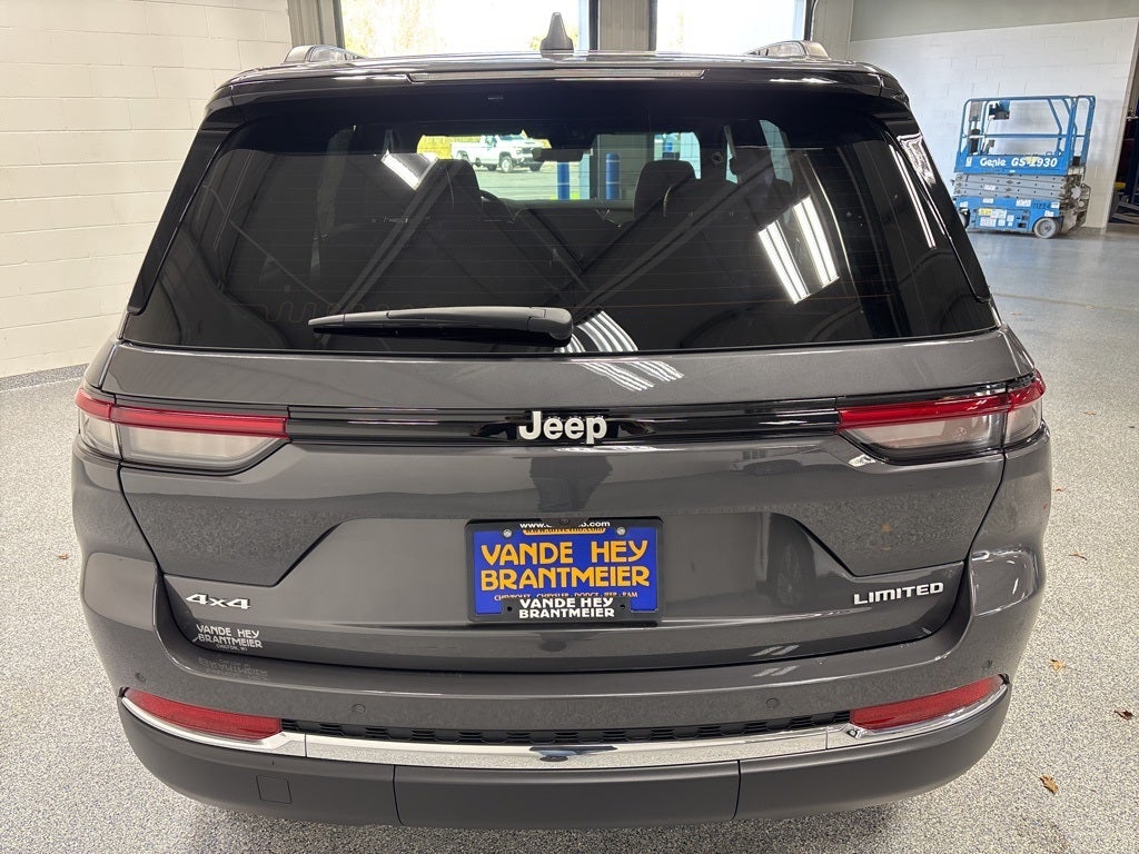 2025 Jeep Grand Cherokee GRAND CHEROKEE LIMITED 4X4