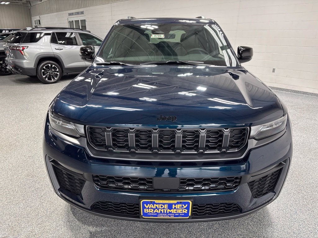 2027 Jeep Grand Cherokee GRAND CHEROKEE LIMITED 4X4