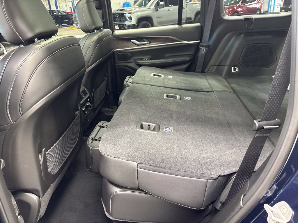 2027 Jeep Grand Cherokee GRAND CHEROKEE LIMITED 4X4