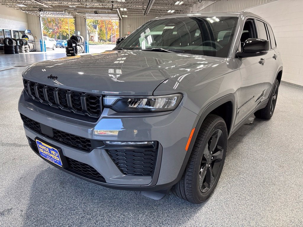 2027 Jeep Grand Cherokee GRAND CHEROKEE LIMITED 4X4