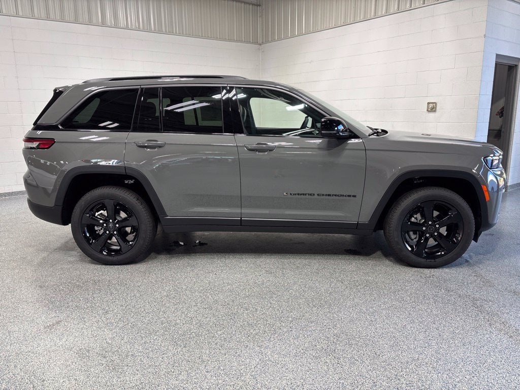 2027 Jeep Grand Cherokee GRAND CHEROKEE LIMITED 4X4