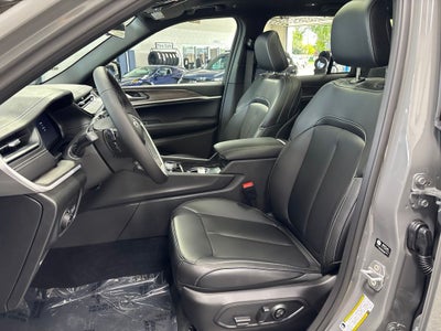 2027 Jeep Grand Cherokee GRAND CHEROKEE LIMITED 4X4