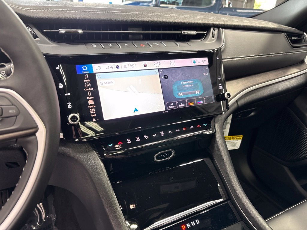 2027 Jeep Grand Cherokee GRAND CHEROKEE LIMITED 4X4