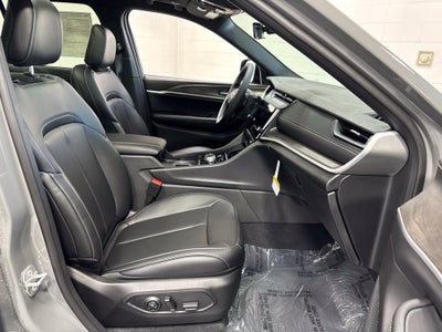 2027 Jeep Grand Cherokee GRAND CHEROKEE LIMITED 4X4