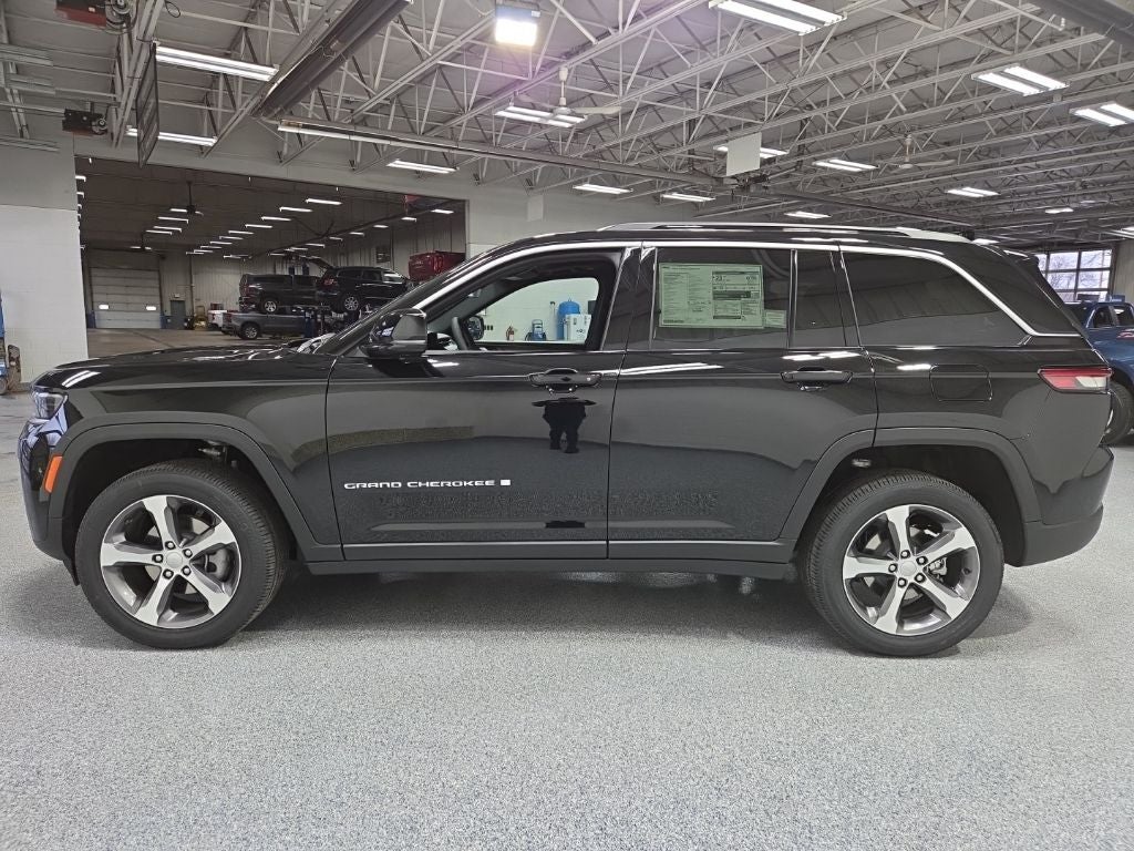 2026 Jeep Grand Cherokee GRAND CHEROKEE LIMITED 4X4