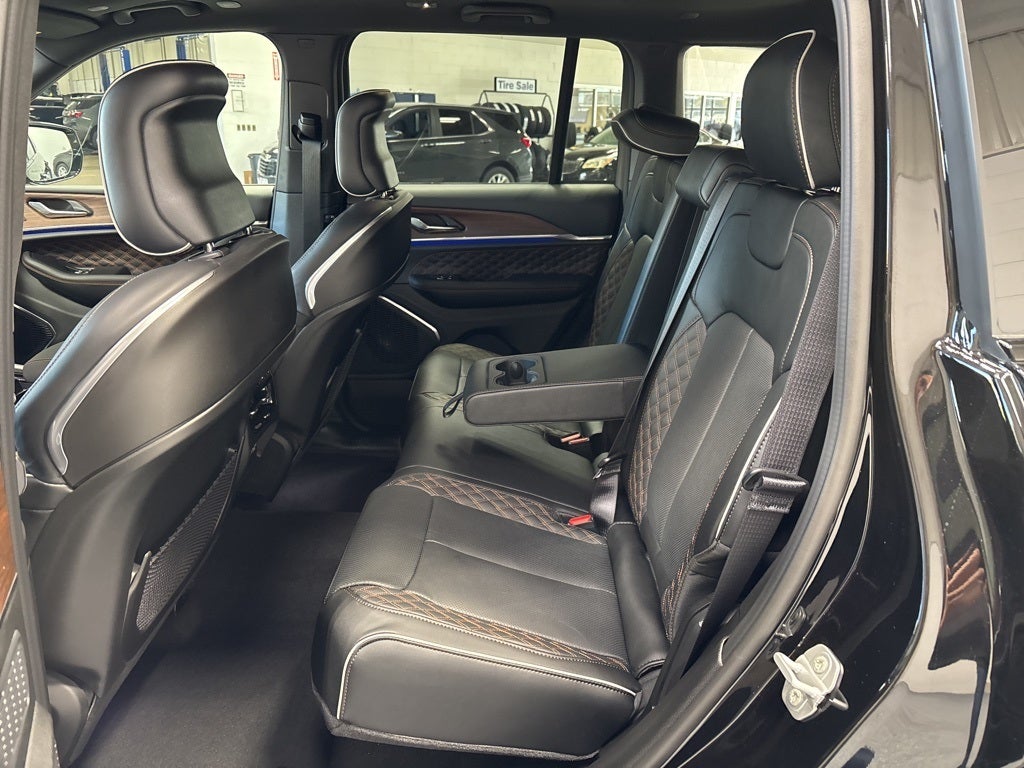 2025 Jeep Grand Cherokee GRAND CHEROKEE SUMMIT 4X4