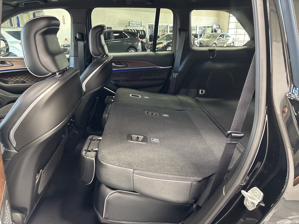 2025 Jeep Grand Cherokee GRAND CHEROKEE SUMMIT 4X4