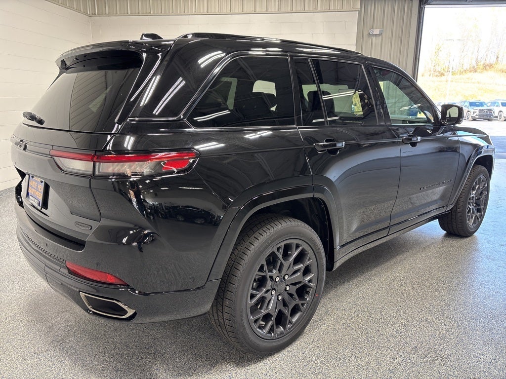 2025 Jeep Grand Cherokee GRAND CHEROKEE SUMMIT 4X4