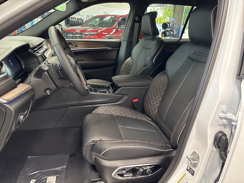 2025 Jeep Grand Cherokee GRAND CHEROKEE SUMMIT 4X4