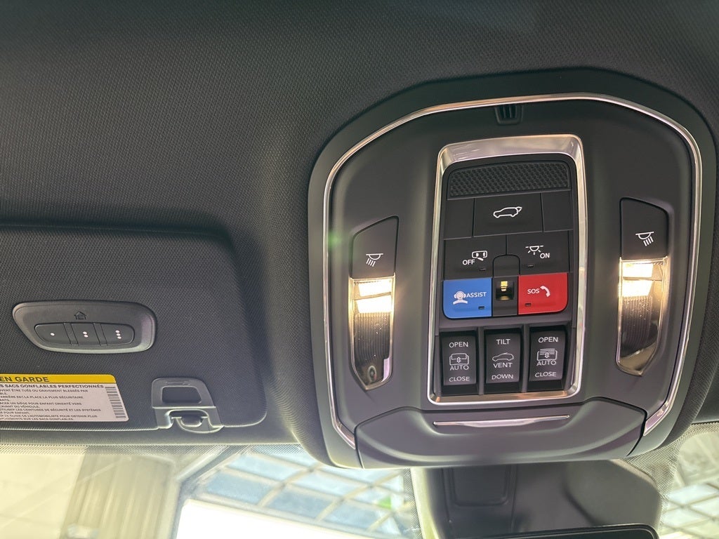 2025 Jeep Grand Cherokee GRAND CHEROKEE SUMMIT 4X4