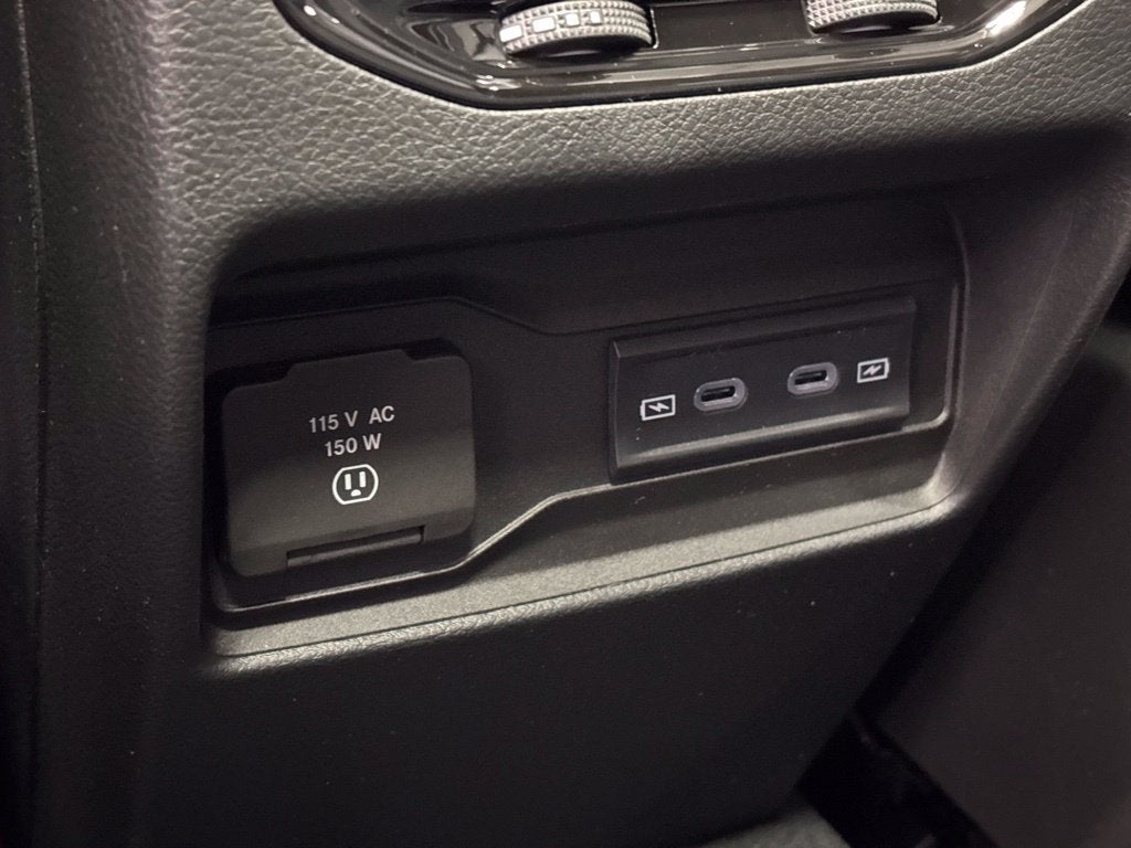 2027 Jeep Grand Cherokee GRAND CHEROKEE SUMMIT 4X4