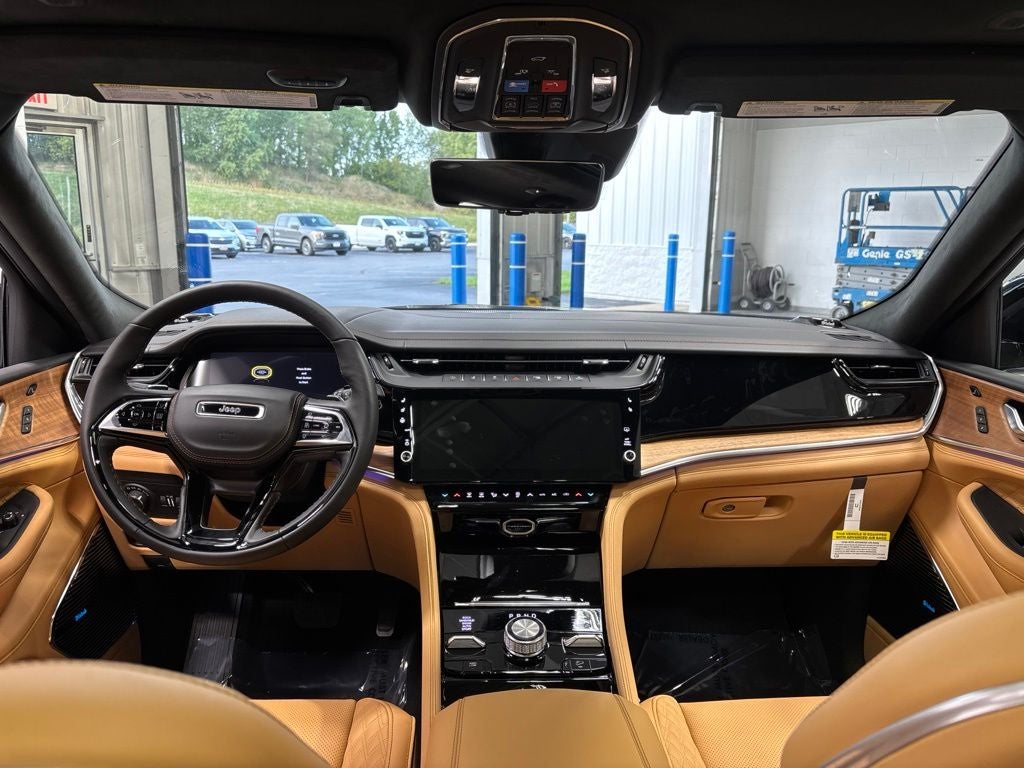 2027 Jeep Grand Cherokee GRAND CHEROKEE SUMMIT 4X4