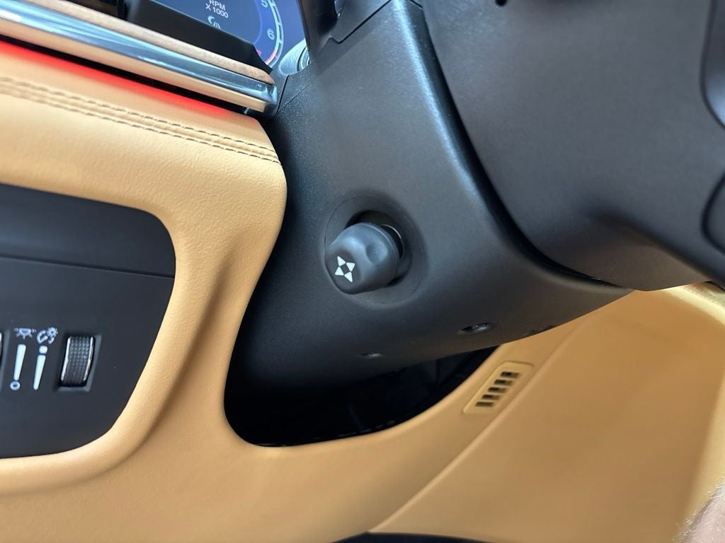 2027 Jeep Grand Cherokee GRAND CHEROKEE SUMMIT 4X4