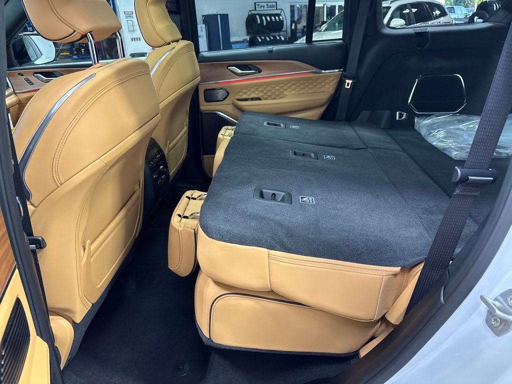 2027 Jeep Grand Cherokee GRAND CHEROKEE SUMMIT 4X4