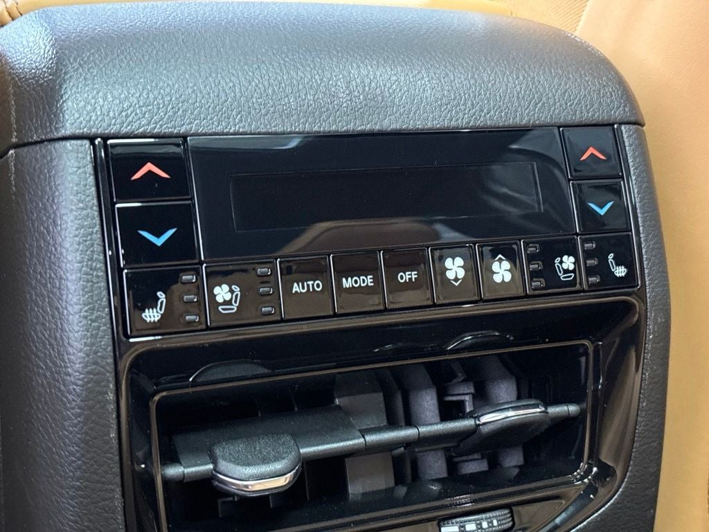 2027 Jeep Grand Cherokee GRAND CHEROKEE SUMMIT 4X4