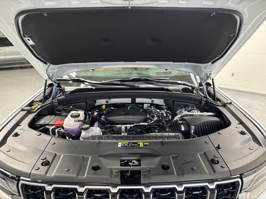 2027 Jeep Grand Cherokee GRAND CHEROKEE SUMMIT 4X4
