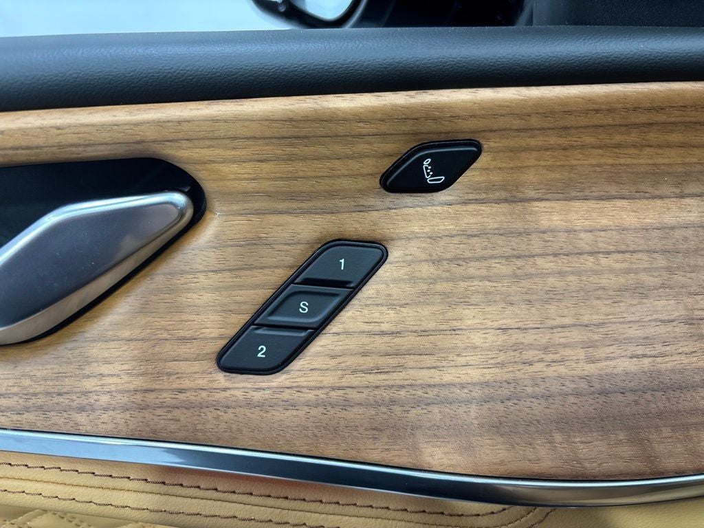2027 Jeep Grand Cherokee Summit