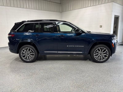 2027 Jeep Grand Cherokee Summit