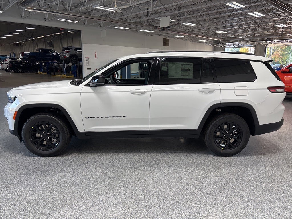 2025 Jeep Grand Cherokee L GRAND CHEROKEE L ALTITUDE X 4X4