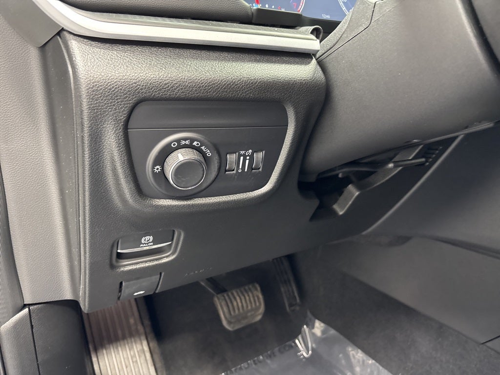 2025 Jeep Grand Cherokee L GRAND CHEROKEE L ALTITUDE X 4X4