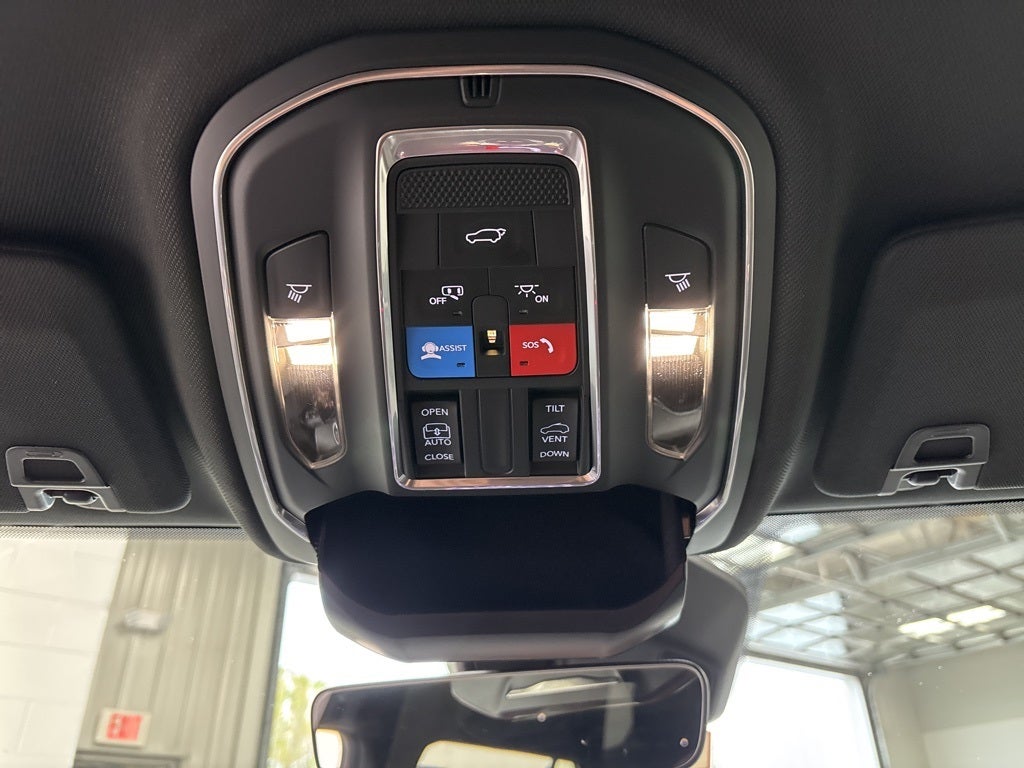 2025 Jeep Grand Cherokee L GRAND CHEROKEE L ALTITUDE X 4X4