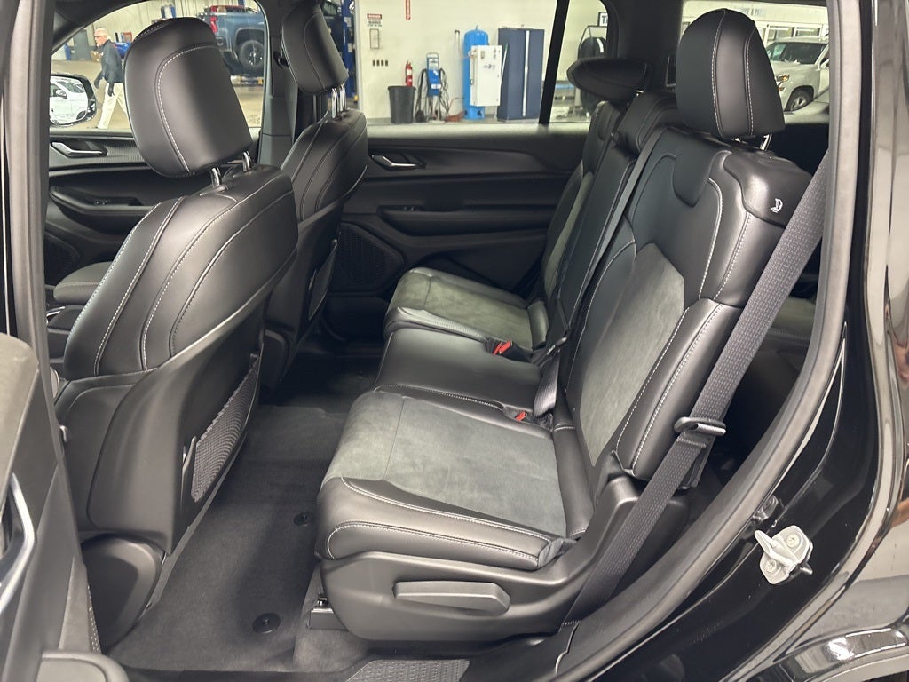 2025 Jeep Grand Cherokee L GRAND CHEROKEE L ALTITUDE X 4X4