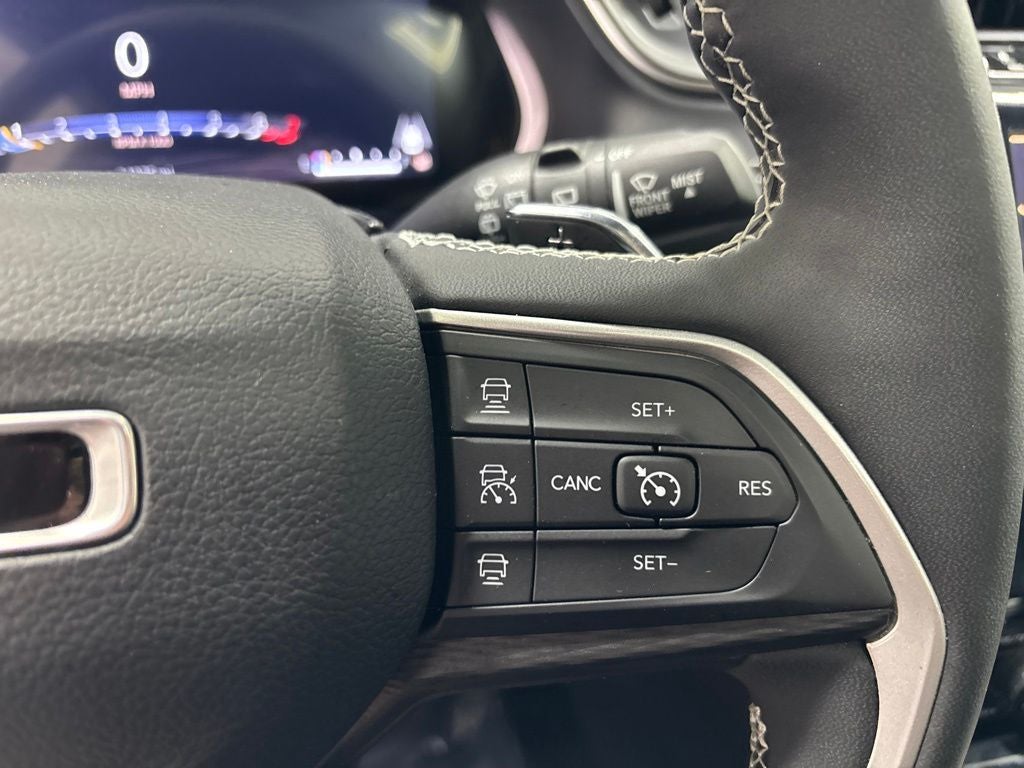 2023 Jeep Grand Cherokee L Altitude 4x4