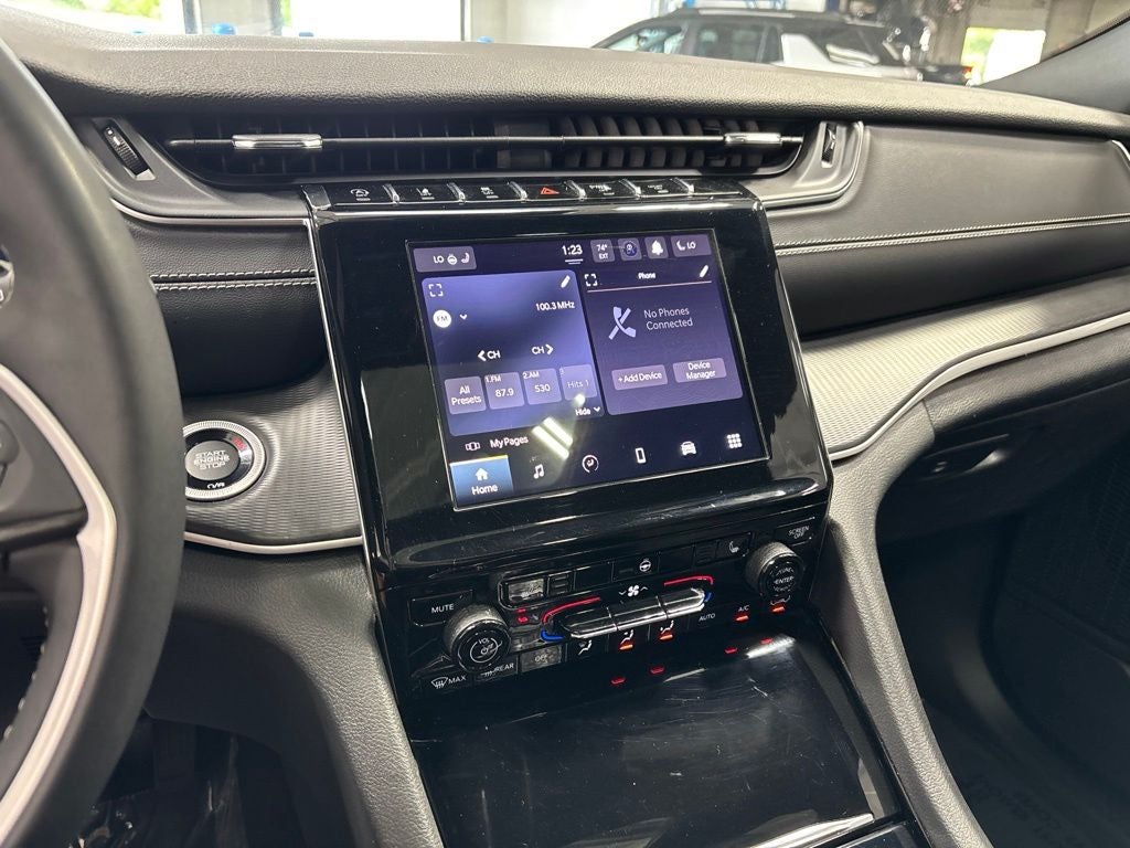 2023 Jeep Grand Cherokee L Altitude 4x4