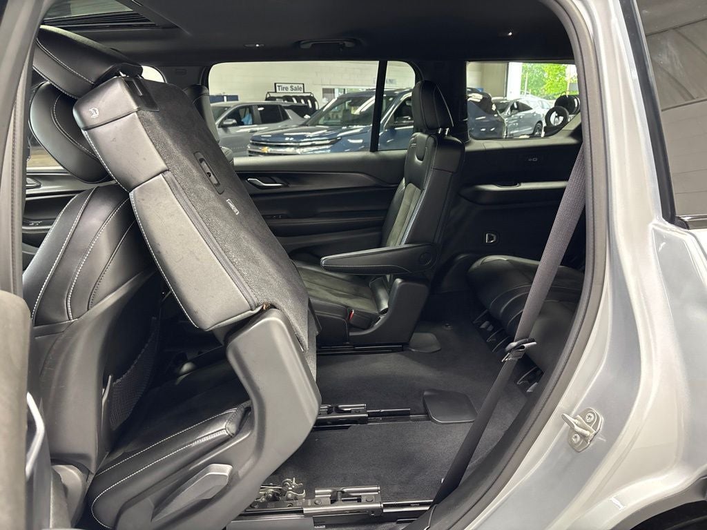 2023 Jeep Grand Cherokee L Altitude 4x4