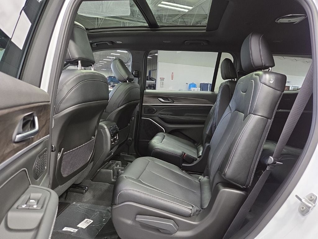 2026 Jeep Grand Cherokee L GRAND CHEROKEE L LIMITED RESERVE 4X4