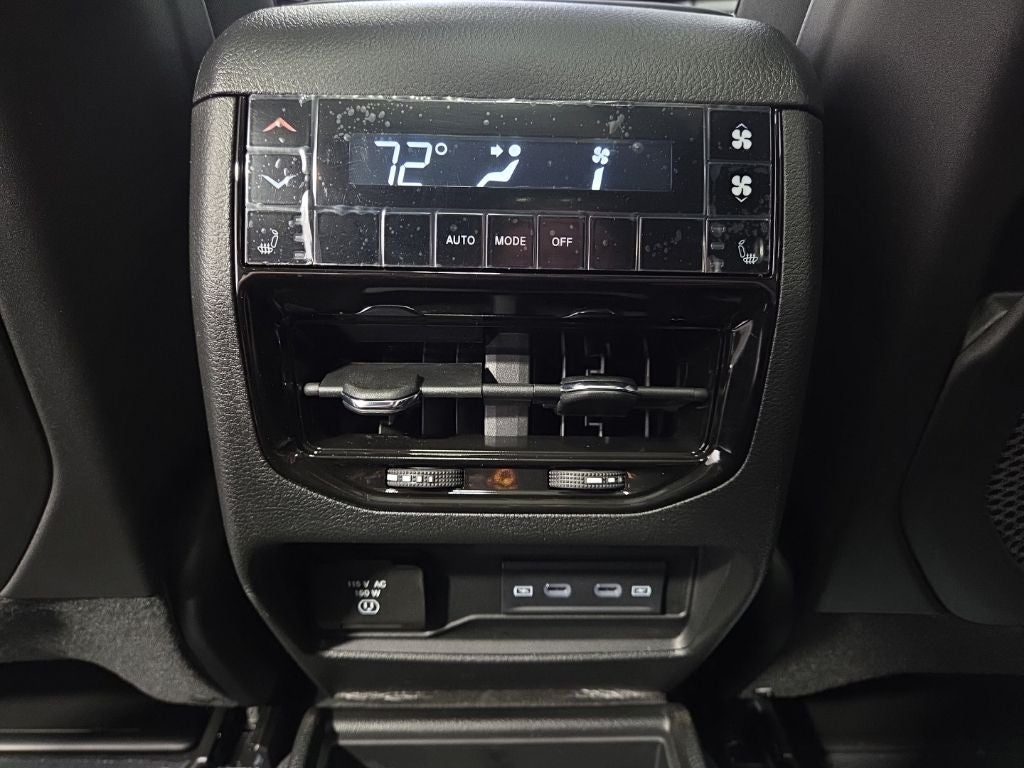 2026 Jeep Grand Cherokee L GRAND CHEROKEE L LIMITED RESERVE 4X4