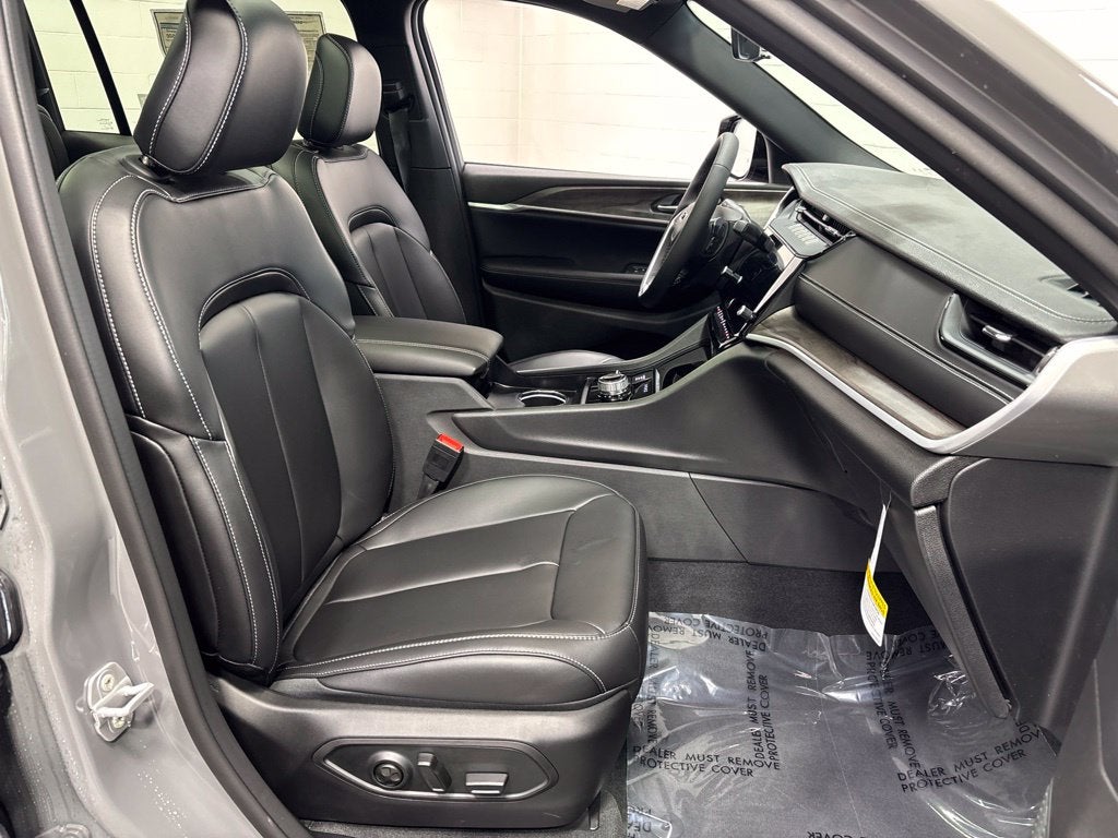 2027 Jeep Grand Cherokee L GRAND CHEROKEE L LIMITED 4X4