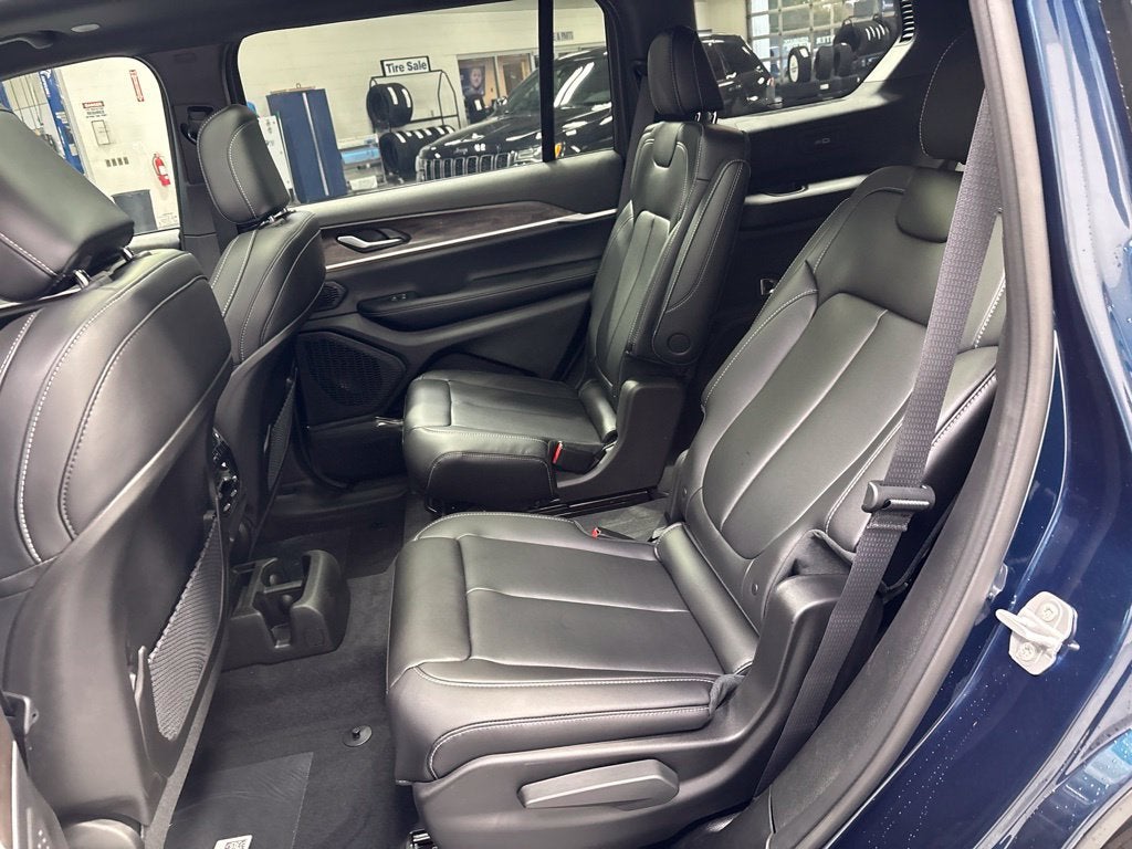 2027 Jeep Grand Cherokee L GRAND CHEROKEE L LIMITED 4X4