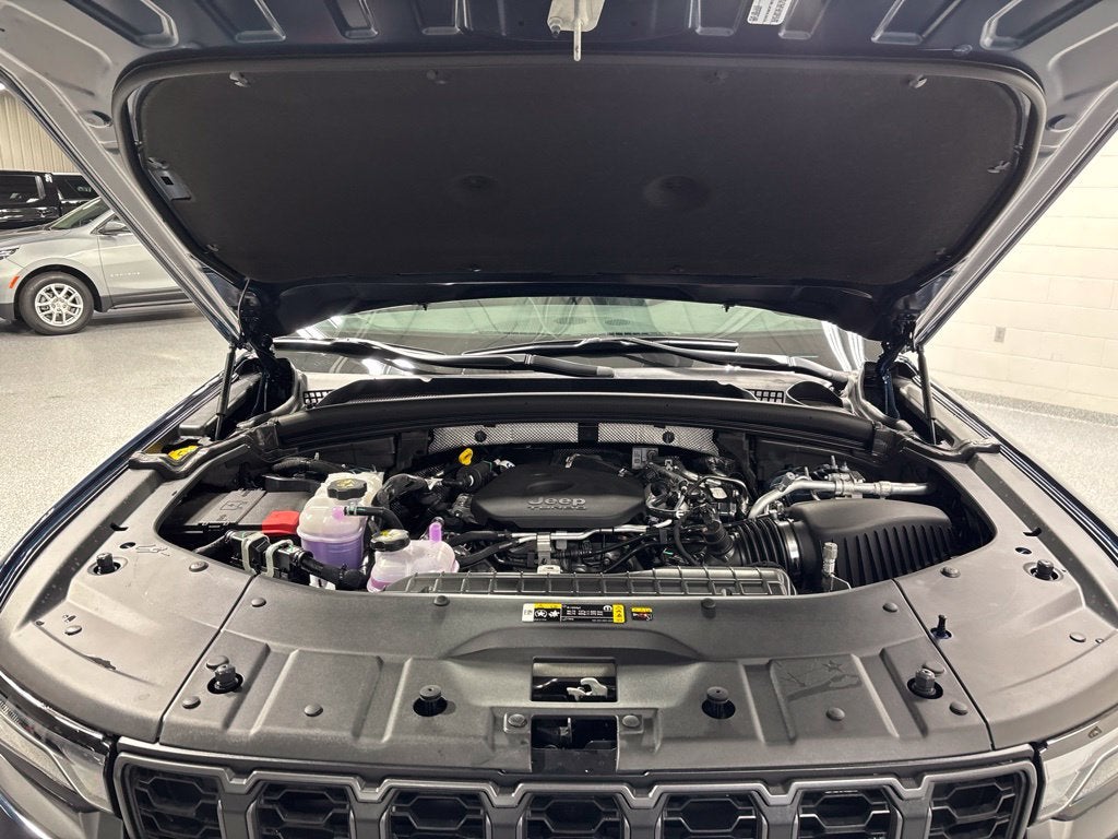 2027 Jeep Grand Cherokee L GRAND CHEROKEE L LIMITED 4X4