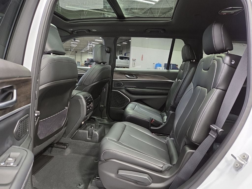 2026 Jeep Grand Cherokee L GRAND CHEROKEE L LIMITED 4X4