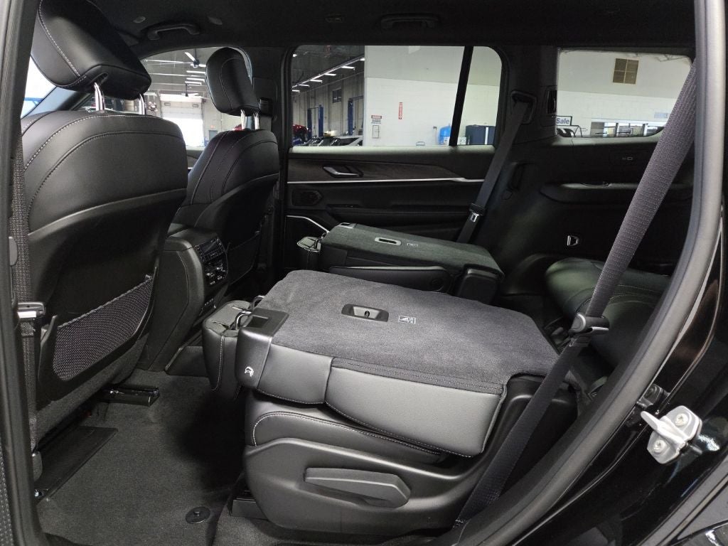 2026 Jeep Grand Cherokee L GRAND CHEROKEE L LIMITED 4X4