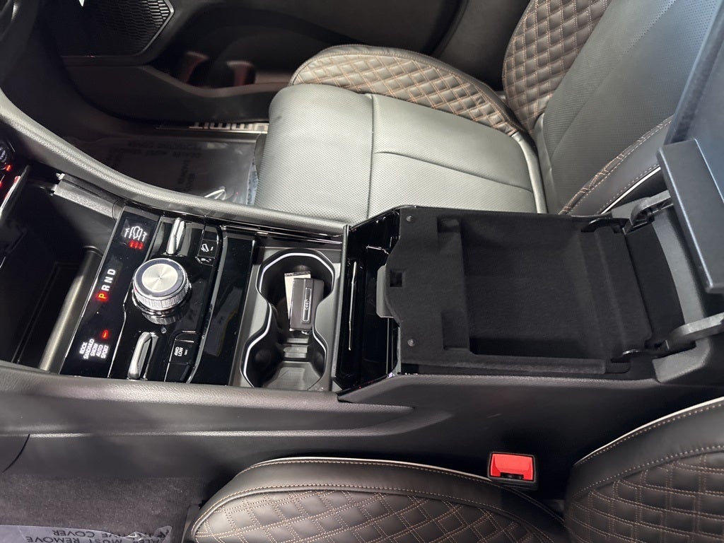 2025 Jeep Grand Cherokee L GRAND CHEROKEE L SUMMIT 4X4