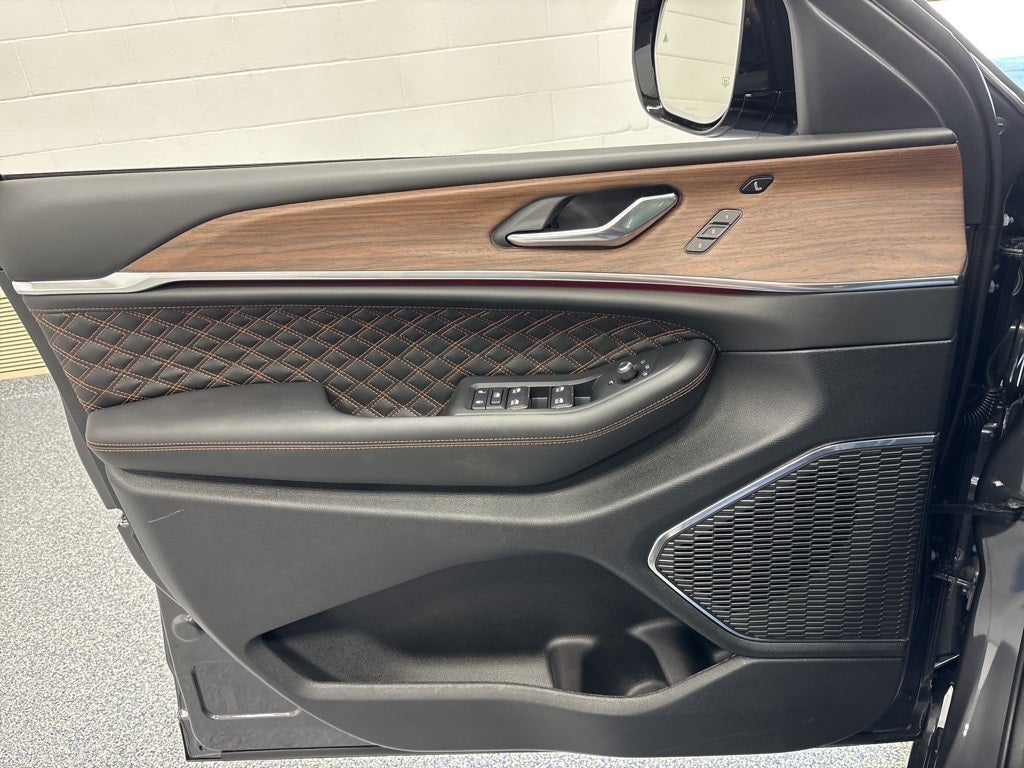 2025 Jeep Grand Cherokee L GRAND CHEROKEE L SUMMIT 4X4