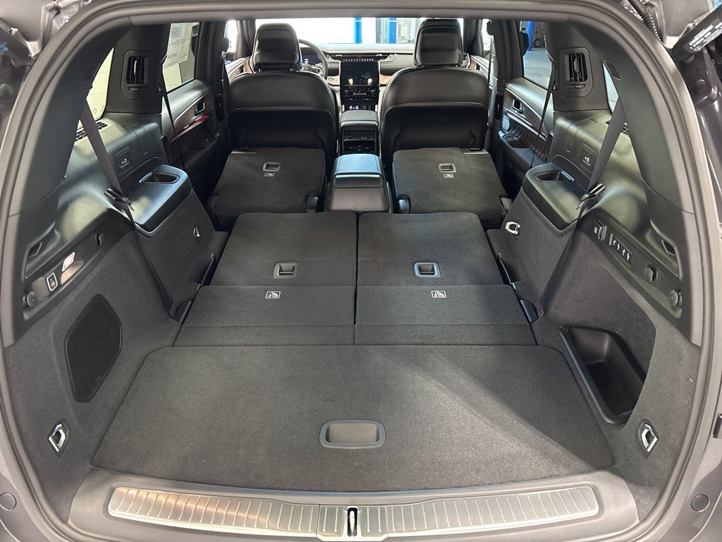 2025 Jeep Grand Cherokee L GRAND CHEROKEE L SUMMIT 4X4