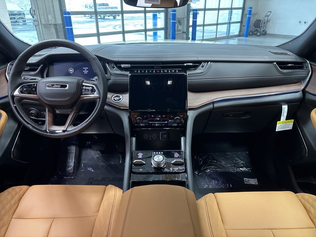 2025 Jeep Grand Cherokee L GRAND CHEROKEE L SUMMIT 4X4