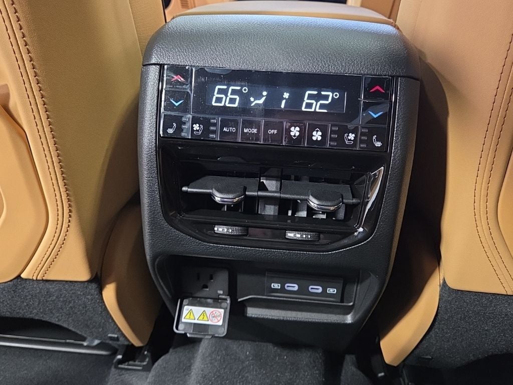 2026 Jeep Grand Cherokee L GRAND CHEROKEE L SUMMIT 4X4