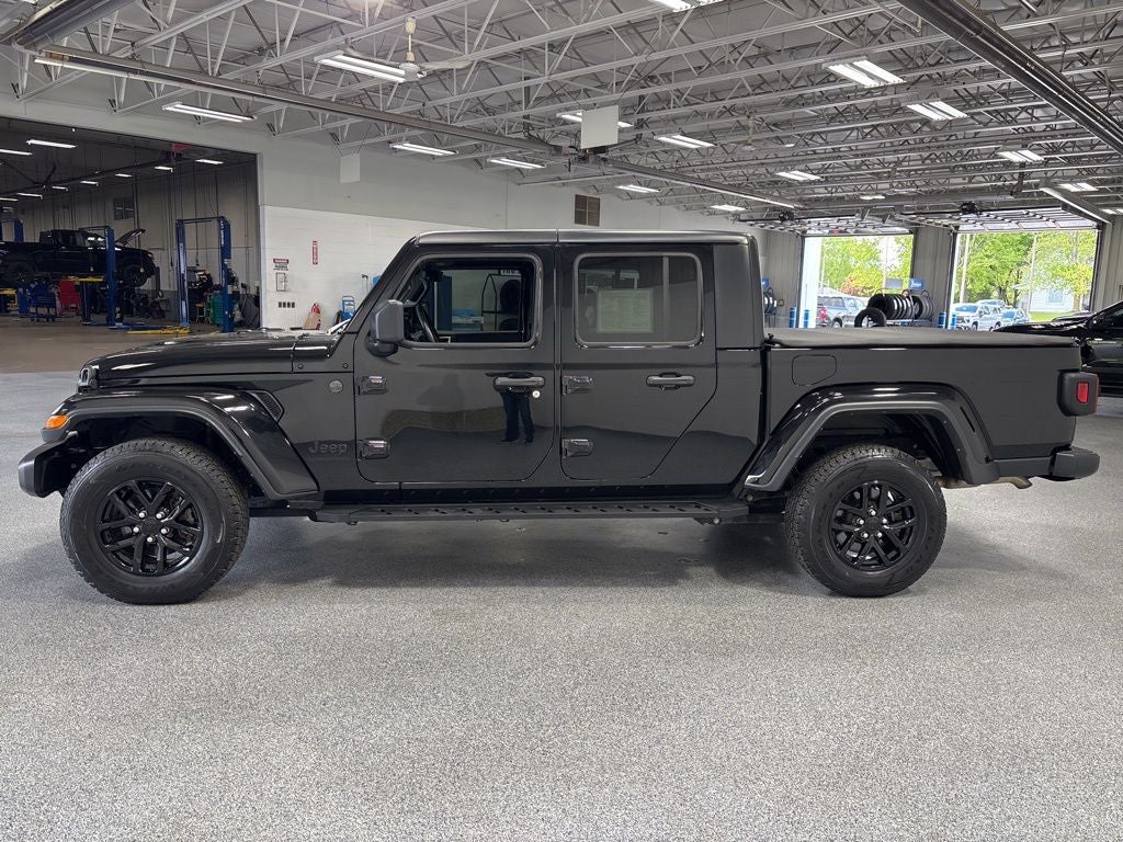 2023 Jeep Gladiator Sport S 4x4