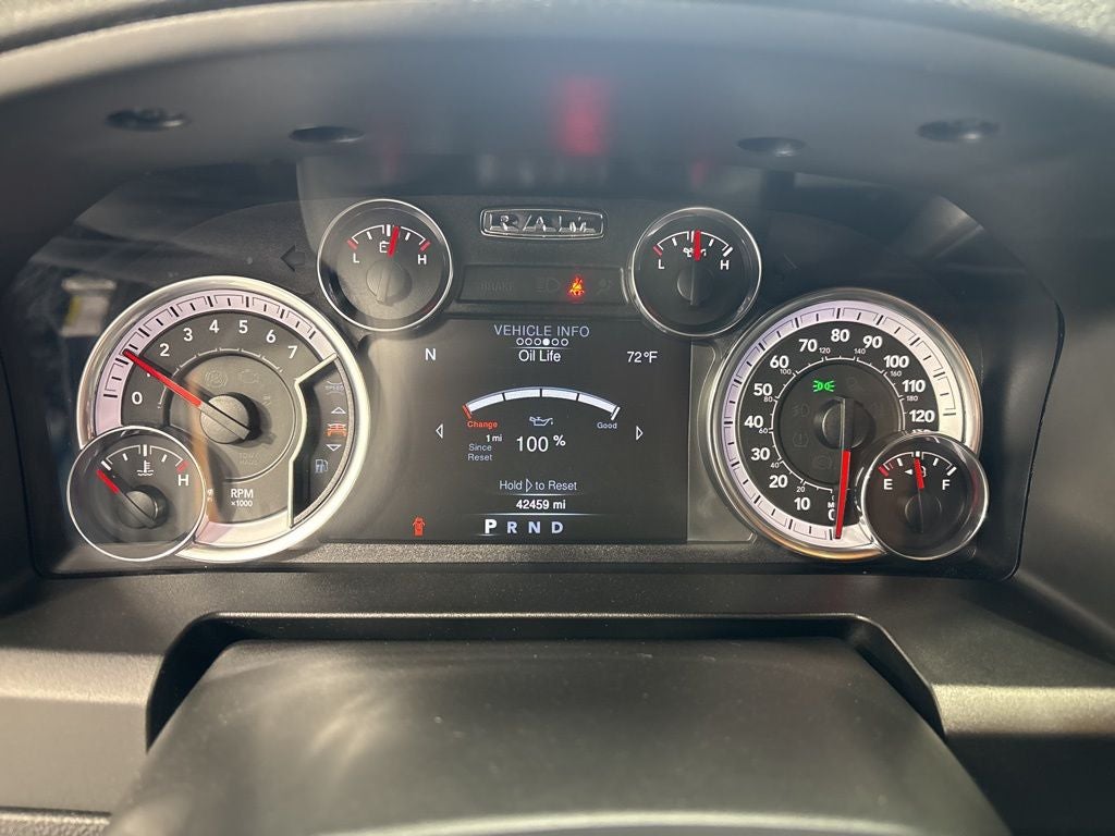 2024 RAM 1500 Classic Warlock Crew Cab 4x4 5'7' Box