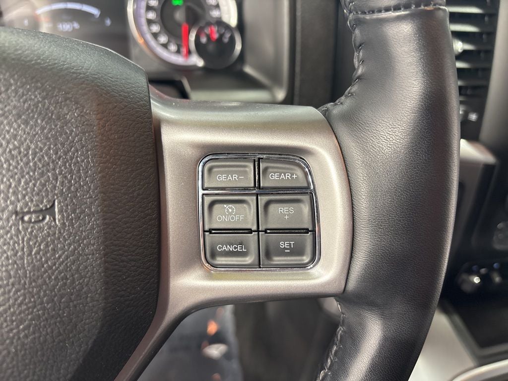 2024 RAM 1500 Classic Warlock Crew Cab 4x4 5'7' Box