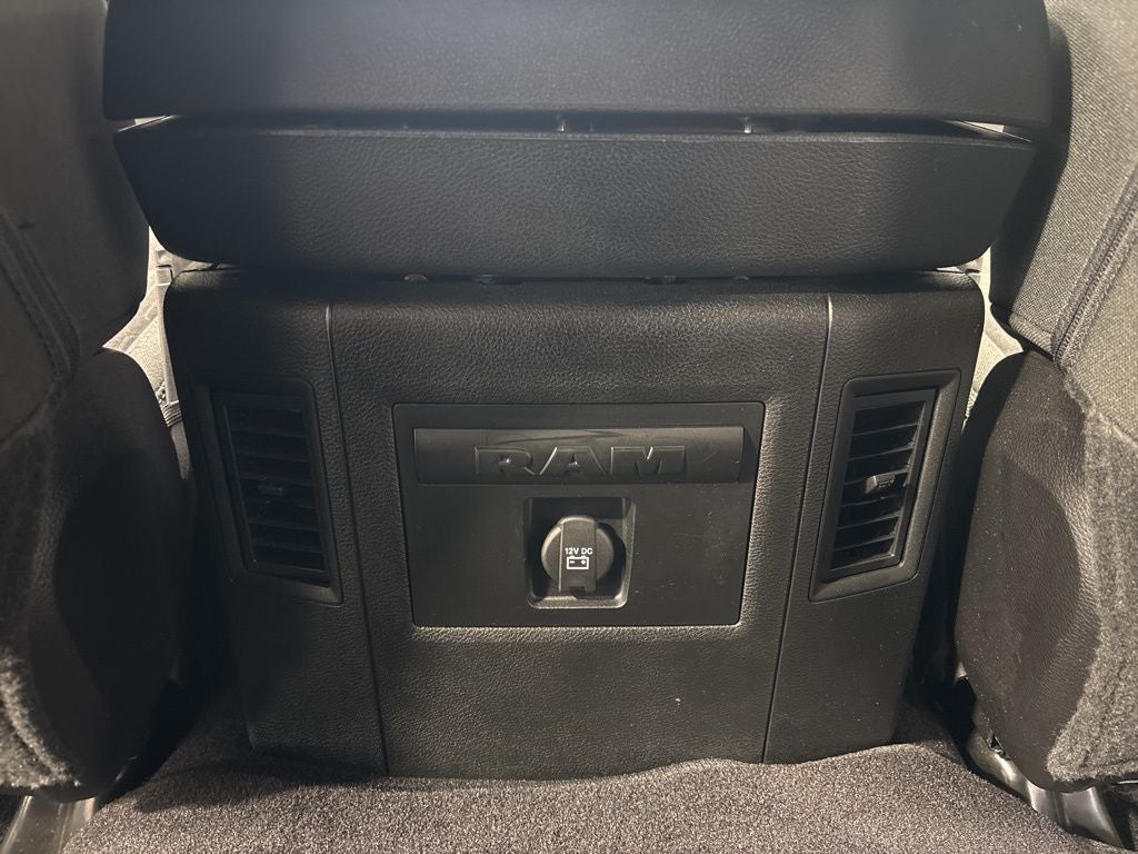 2024 RAM 1500 Classic Warlock Crew Cab 4x4 5'7' Box