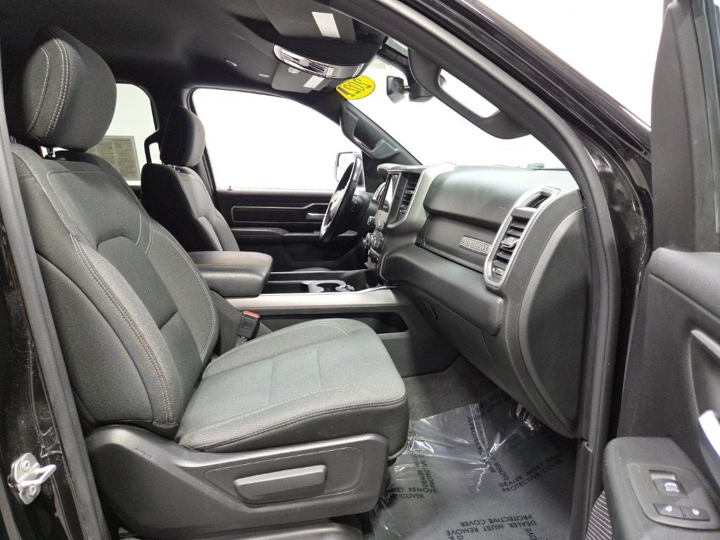 2021 RAM 1500 Big Horn Quad Cab 4x4 6'4' Box