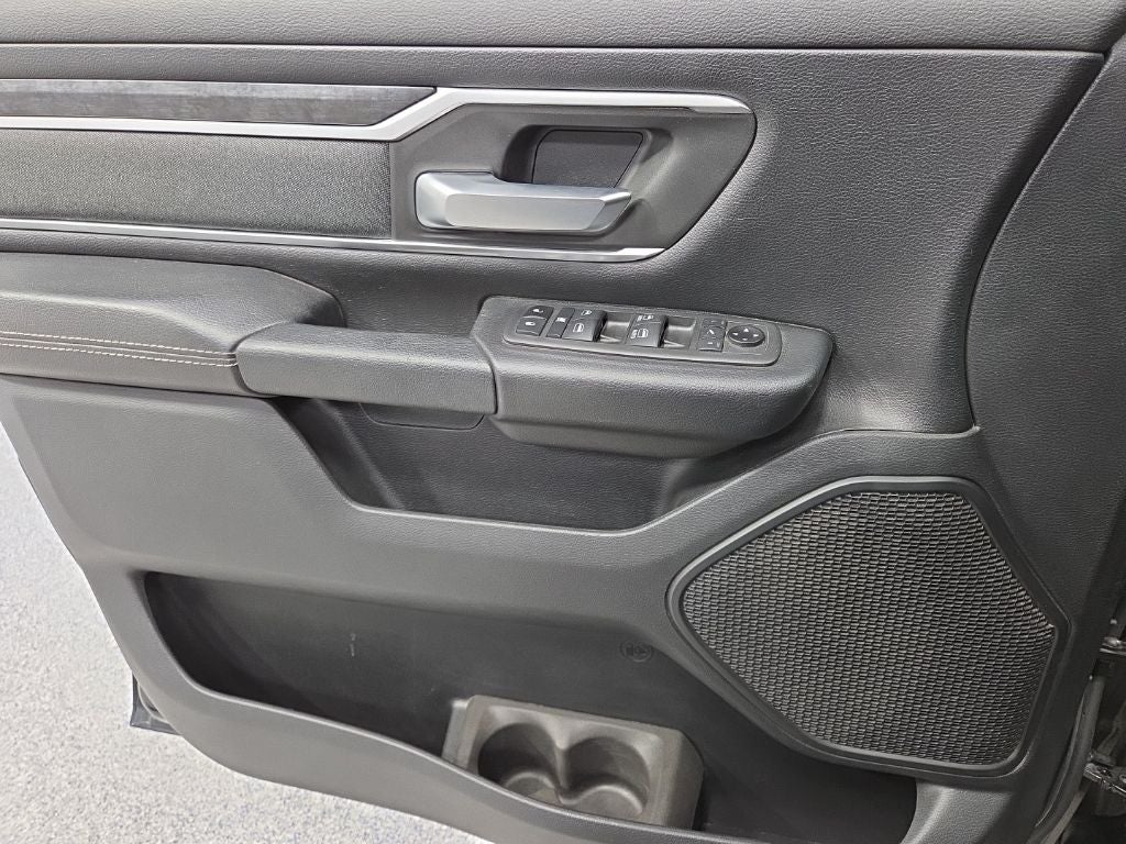 2021 RAM 1500 Big Horn Quad Cab 4x4 6'4' Box