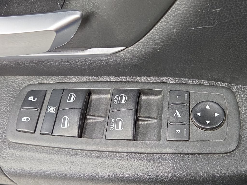 2021 RAM 1500 Big Horn Quad Cab 4x4 6'4' Box