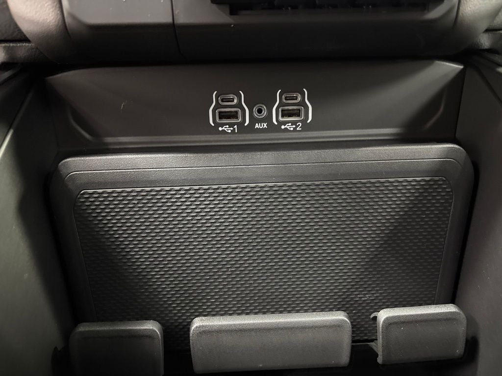 2026 RAM 1500 RAM 1500 EXPRESS QUAD CAB 4X4 6'4' BOX
