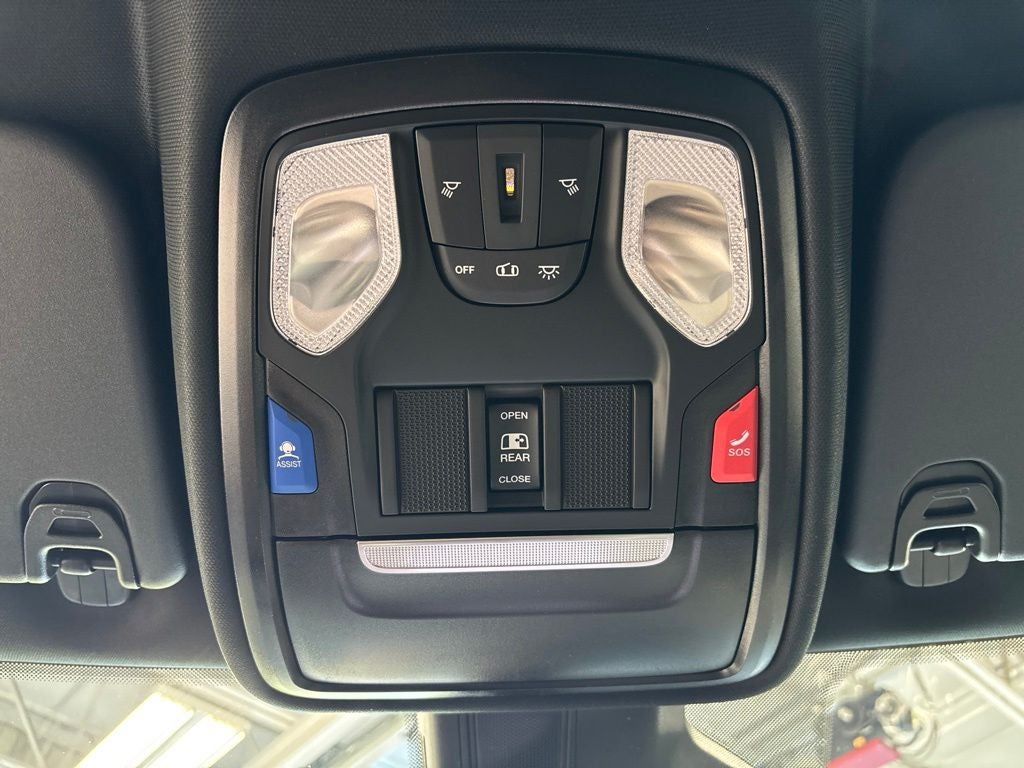 2026 RAM 1500 RAM 1500 EXPRESS QUAD CAB 4X4 6'4' BOX